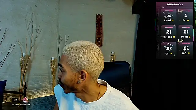 MarcusRain  online show from 10-26-25, 07:47