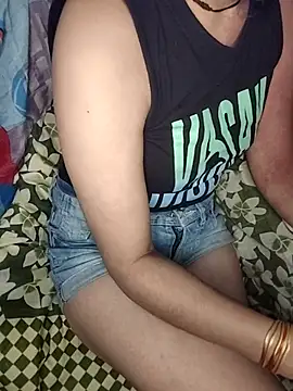 Laila Pahadi online show from 11-19-25, 09:26