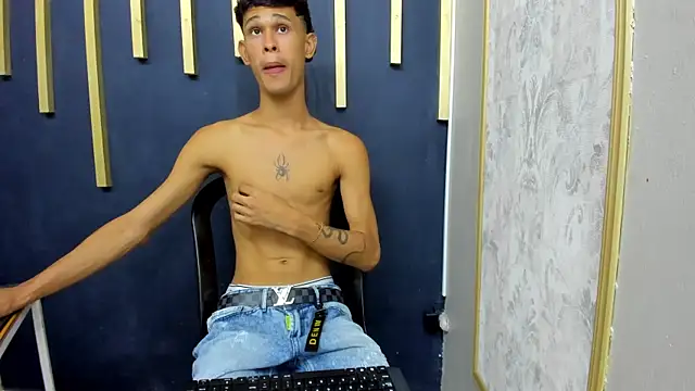 Snapshot of Just_D4v7 chatting on 09-16-25, 07:04 Just D4v7 online show from 09-16-25, 07:04