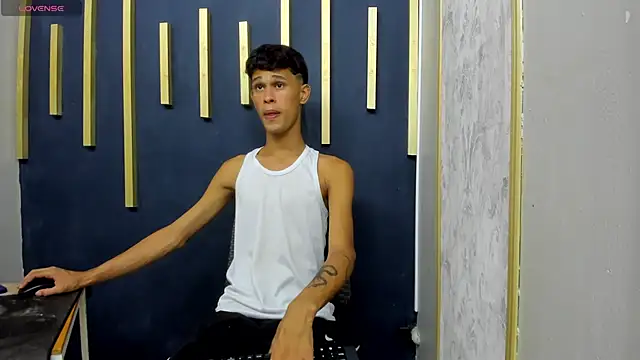 Snapshot of Just_D4v7 chatting on 10-11-25, 07:26 Just D4v7 online show from 10-11-25, 07:26