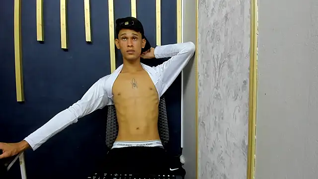 Snapshot of Just_D4v7 chatting on 09-22-25, 07:20 Just D4v7 online show from 09-22-25, 07:20