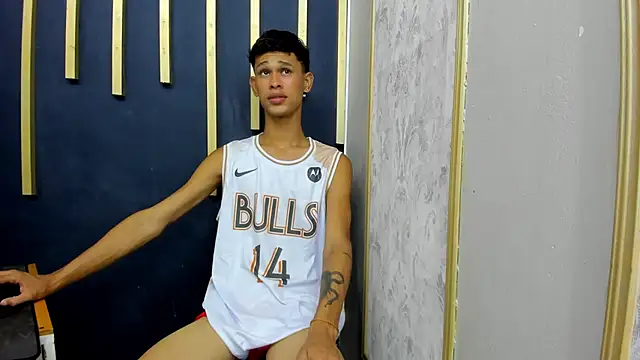 Snapshot of Just_D4v7 chatting on 09-24-25, 07:09 Just D4v7 online show from 09-24-25, 07:09