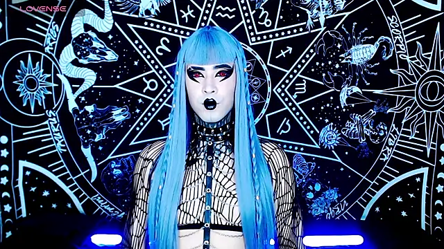 naomi satan online show from 09-10-25, 12:31