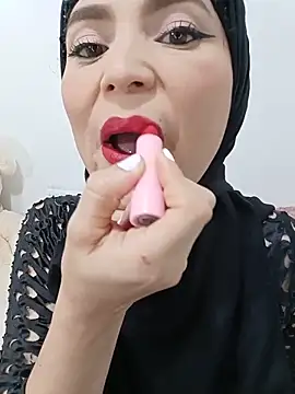 jamila zair online show from 06-12-26, 01:20