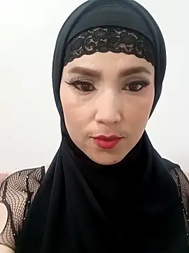 jamila zair online show from 04-28-26, 02:21