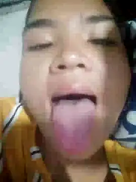 Sexy-Mama25 online show from 11-12-25, 04:55