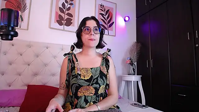 barbyehot online show from 11-18-25, 09:51