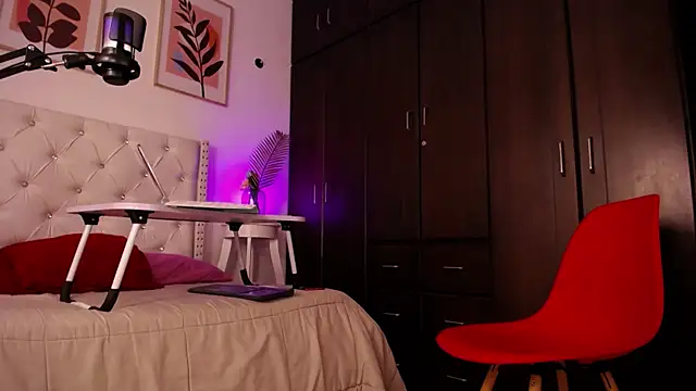 barbyehot online show from 04-11-26, 12:29