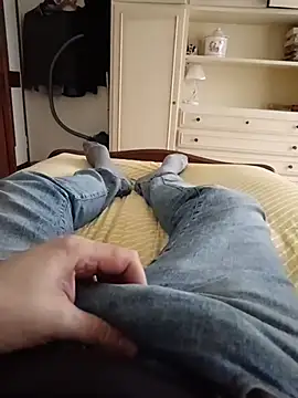 Empi19cm online show from 04-14-26, 04:34