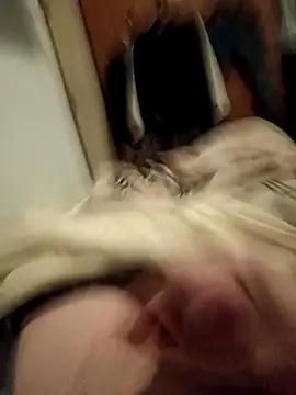 Empi19cm online show from 12-15-25, 06:19