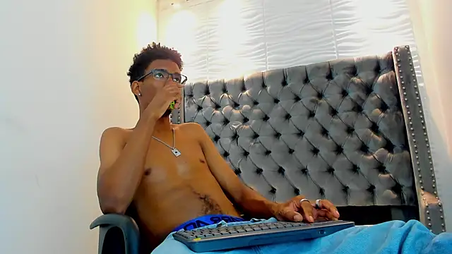 nero reyd online show from 10-21-25, 07:46