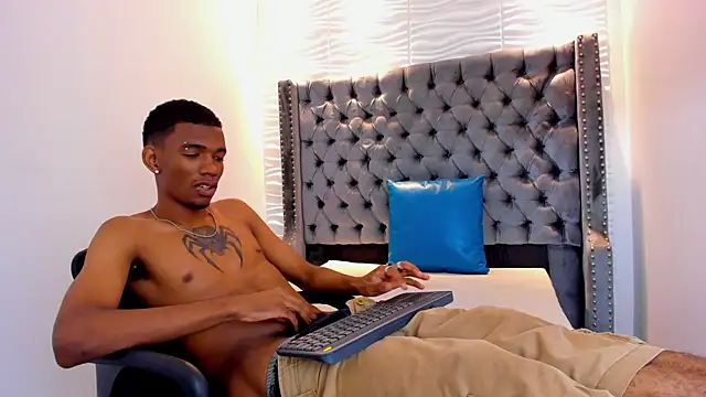 nero reyd online show from 12-15-25, 07:31