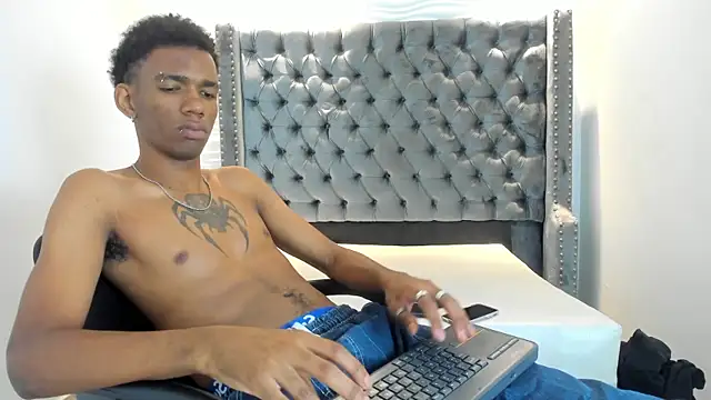 nero reyd online show from 04-21-26, 07:20