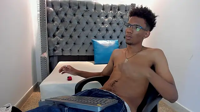 nero reyd online show from 09-25-25, 07:42