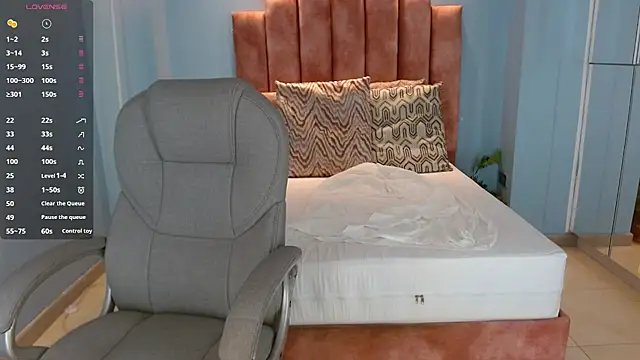 Milaa Star  online show from 02-28-26, 03:28