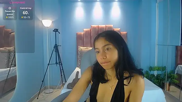 Milaa Star  online show from 02-18-26, 03:26