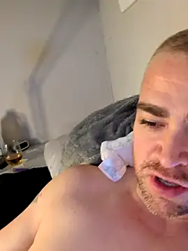 Dallasbest214 online show from 10-28-25, 08:19