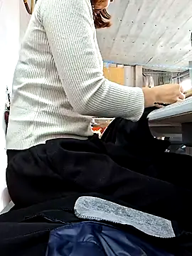 irina hana online show from 11-20-25, 12:33