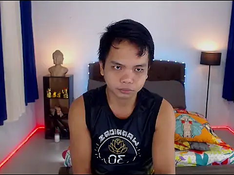 XExtraServiceManX online show from 11-17-25, 01:59