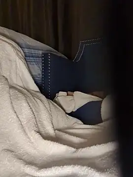 GRiZZLYBONE online show from 12-23-25, 08:24