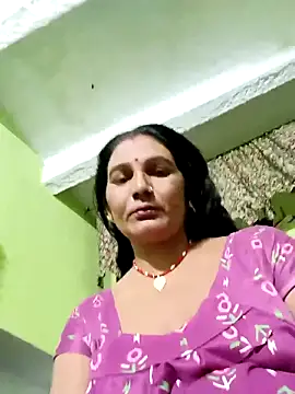 Snapshot of ZIVAA chatting on 05-19-26, 08:32 ZIVAA online show from 05-19-26, 08:32