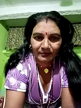 Snapshot of ZIVAA chatting on 05-20-26, 06:32 ZIVAA online show from 05-20-26, 06:32