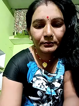 Snapshot of ZIVAA chatting on 05-24-26, 06:02 ZIVAA online show from 05-24-26, 06:02