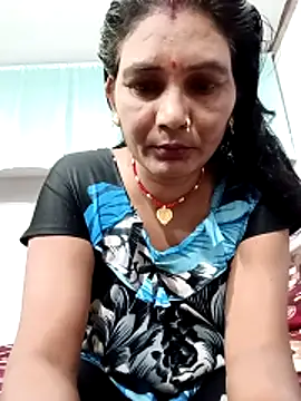 Snapshot of ZIVAA chatting on 05-02-26, 05:23 ZIVAA online show from 05-02-26, 05:23