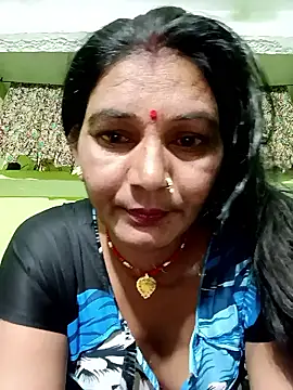 Snapshot of ZIVAA chatting on 05-18-26, 07:02 ZIVAA online show from 05-18-26, 07:02