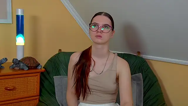 MelissaMays online show from 10-07-25, 06:42