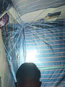 Snapshot of 96Rohon chatting on 11-21-25, 07:02 96Rohon online show from 11-21-25, 07:02