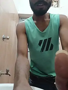 Snapshot of 96Rohon chatting on 12-19-25, 08:49 96Rohon online show from 12-19-25, 08:49