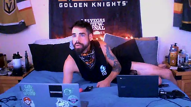Snapshot of Str8ishVegasGuy chatting on 09-20-25, 11:10 Str8ishVegasGuy online show from 09-20-25, 11:10