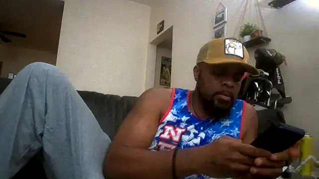 Snapshot of Str8ishVegasGuy chatting on 10-12-25, 07:54 Str8ishVegasGuy online show from 10-12-25, 07:54