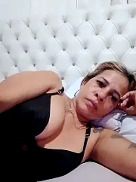 Alisson Milf online show from 10-24-25, 04:11