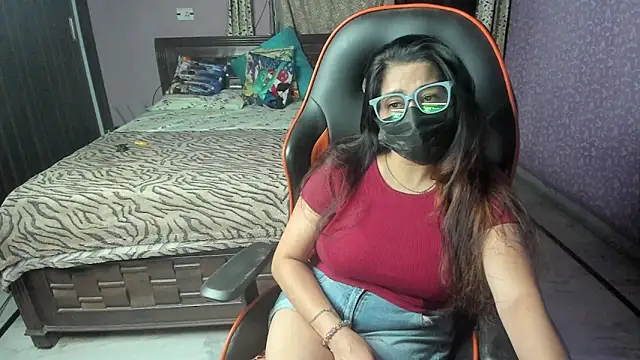 Snapshot of ShylaGill chatting on 10-26-25, 05:57 ShylaGill online show from 10-26-25, 05:57