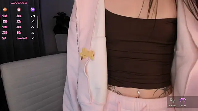 Aria Mila online show from 03-05-26, 03:14