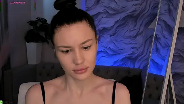 Aria Mila online show from 03-19-26, 03:06