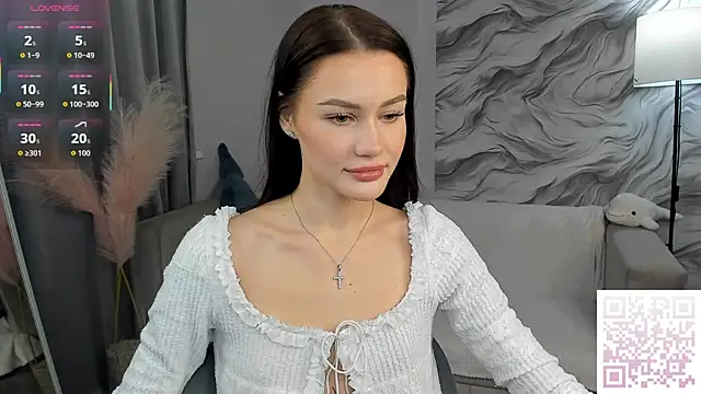 Aria Mila online show from 09-10-25, 02:21