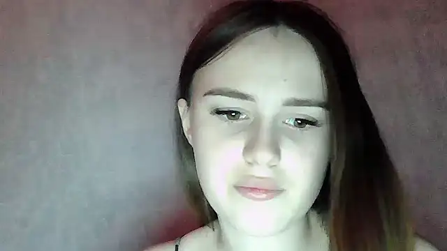 SweetLoraa online show from 02-15-26, 04:39