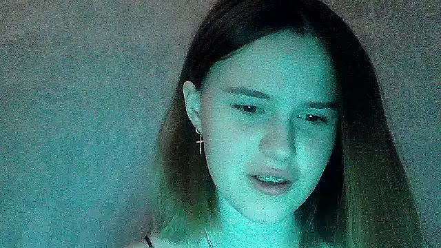 SweetLoraa online show from 10-26-25, 08:31