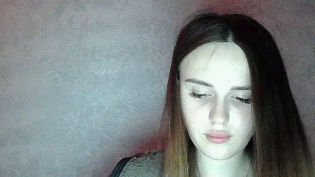 SweetLoraa online show from 05-29-26, 06:58