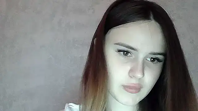 SweetLoraa online show from 05-18-26, 03:28