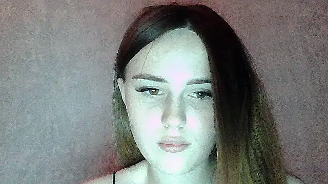 SweetLoraa online show from 01-13-26, 02:48