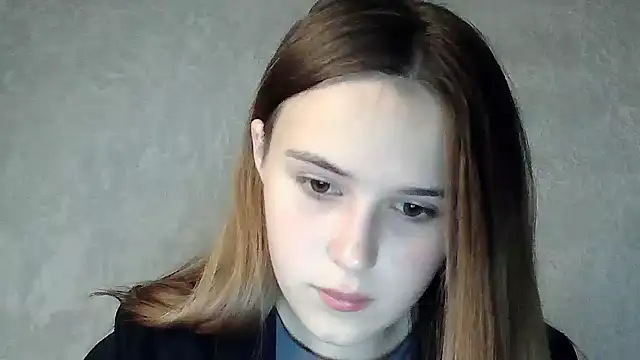Snapshot of SweetLoraa chatting on 09-19-25, 07:18 SweetLoraa online show from 09-19-25, 07:18