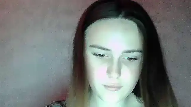 SweetLoraa online show from 05-05-26, 10:13