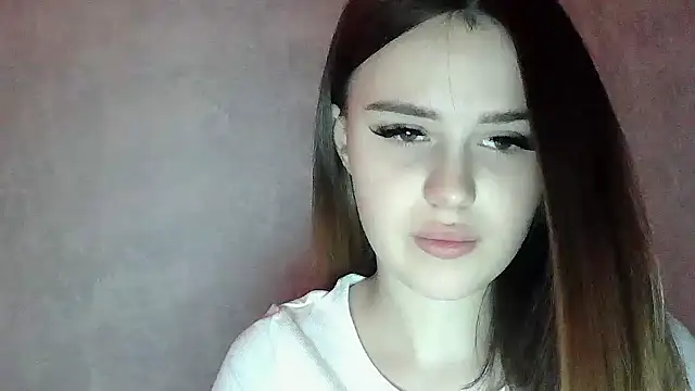 SweetLoraa online show from 03-21-26, 04:33