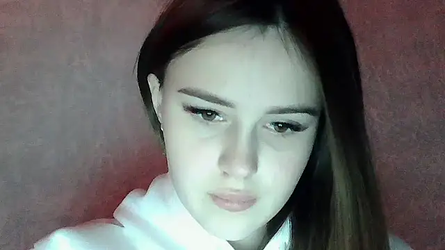 SweetLoraa online show from 02-06-26, 04:03