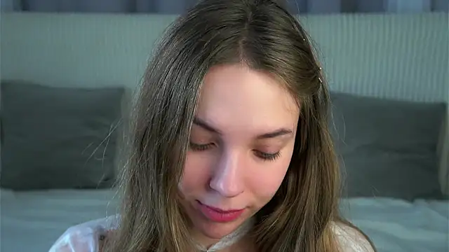 KarriBrownd online show from 11-27-25, 01:06