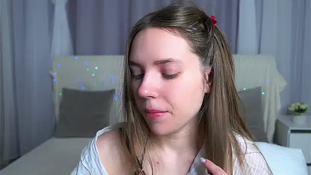 KarriBrownd online show from 12-20-25, 01:08